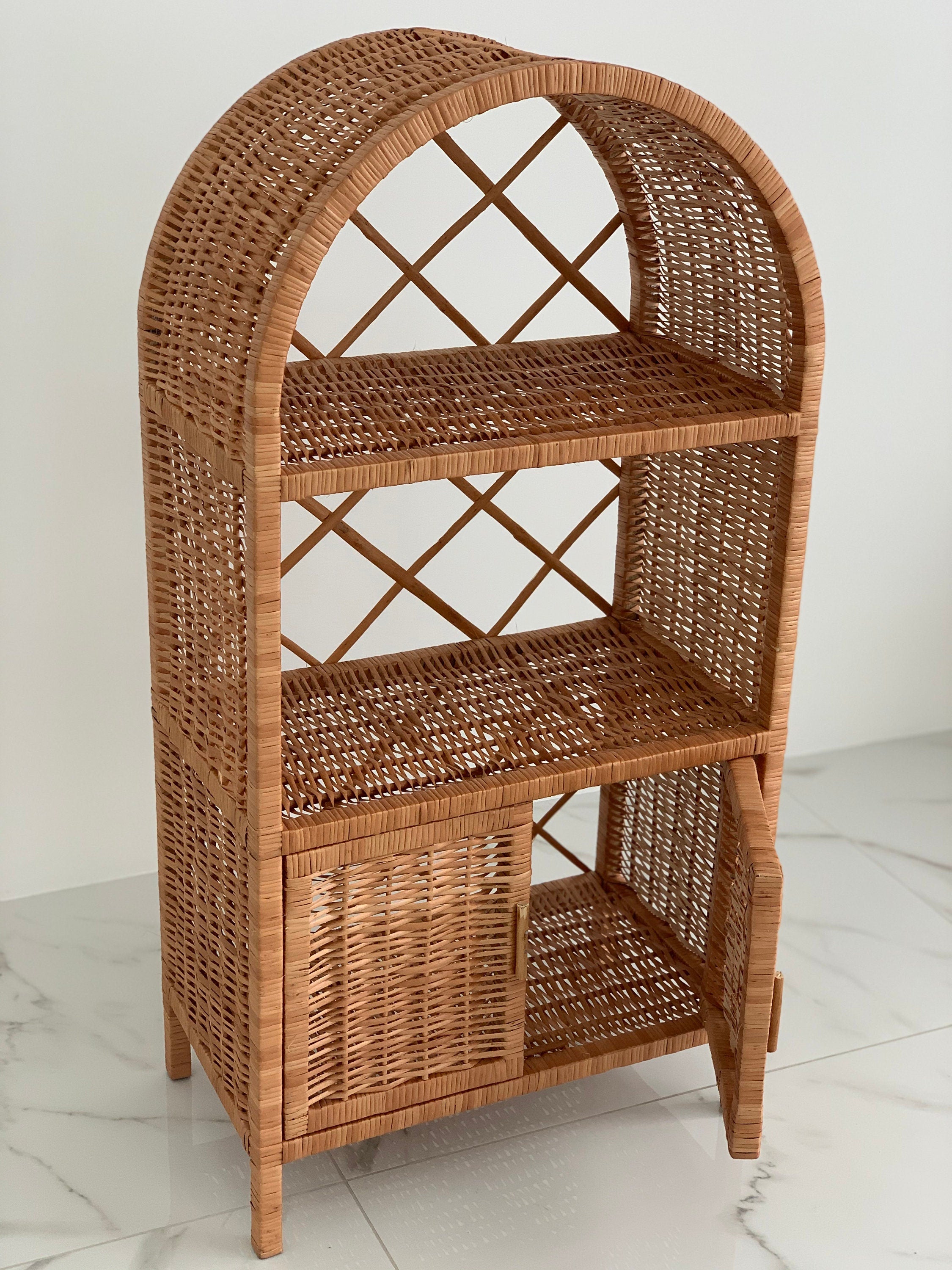 Сhest of drawers,Wicker shelf, Wicker Dresser