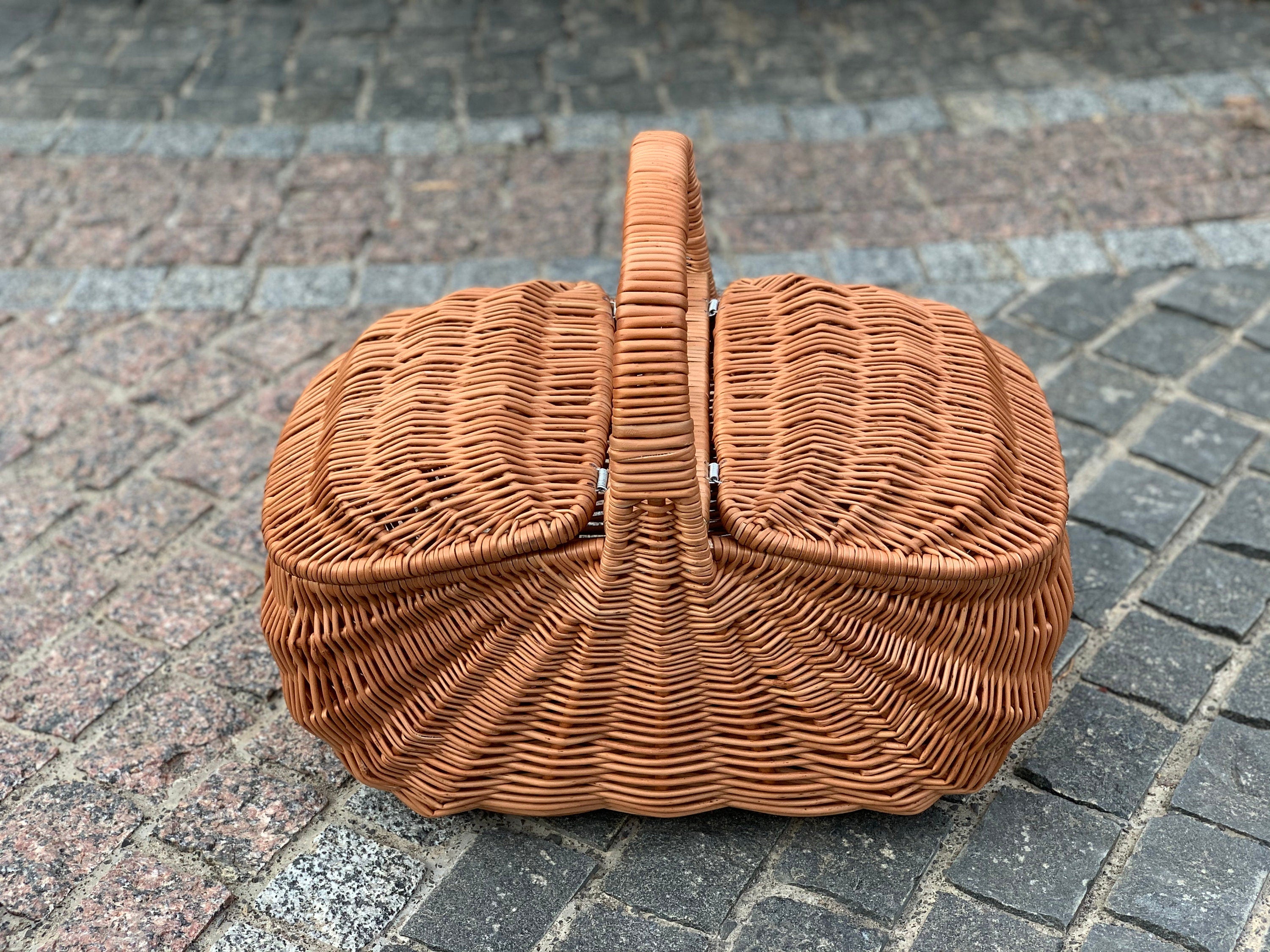 Handmade Wicker Basket with Top Handle Picnic Basket Market Basket Shopping Basket Fruit Basket in Vintage