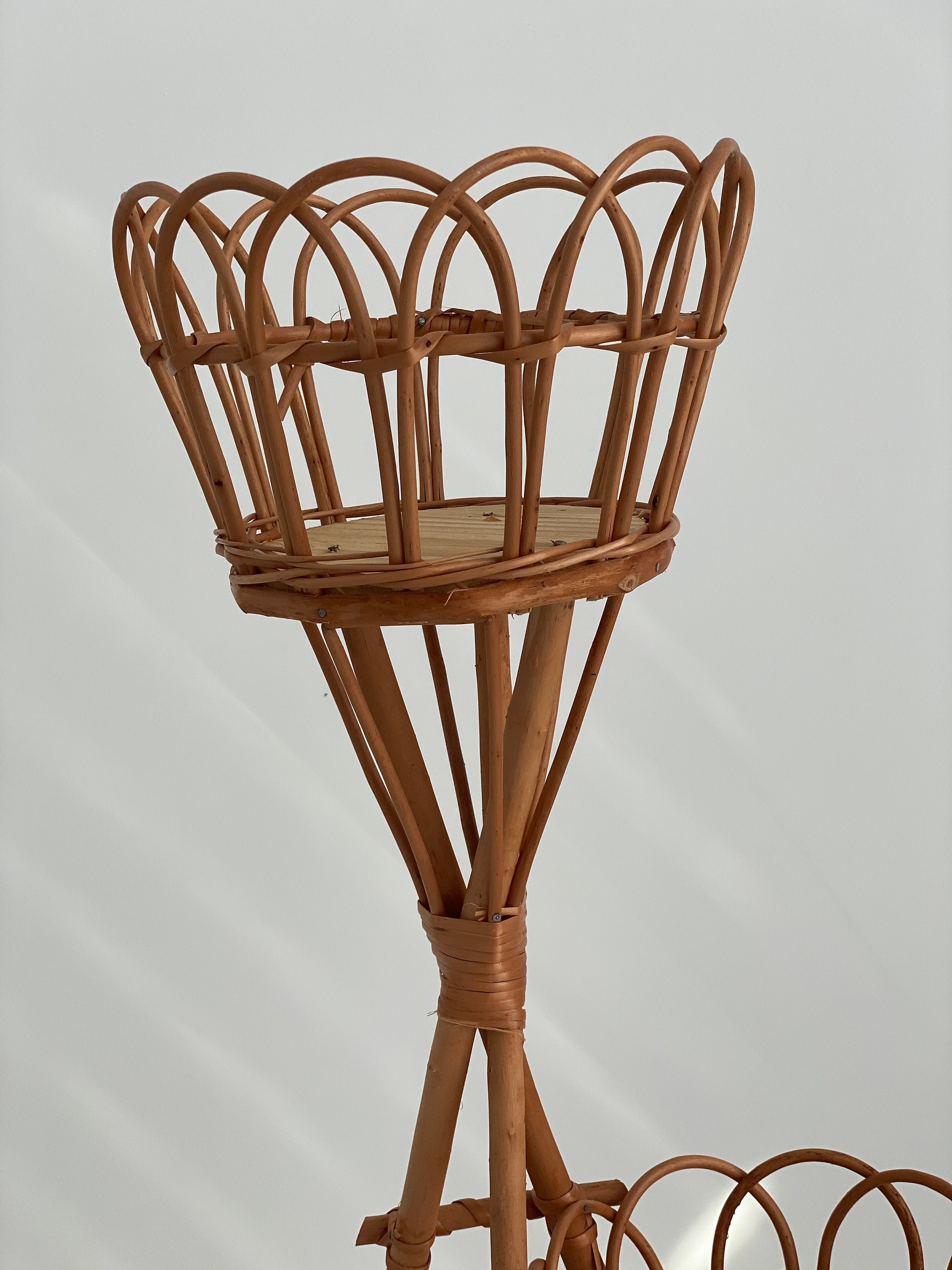 Wicker Flower Pot Holder, Plant stand wicker, Wicker Flower Stand, Vine stand for 4 flowerpots