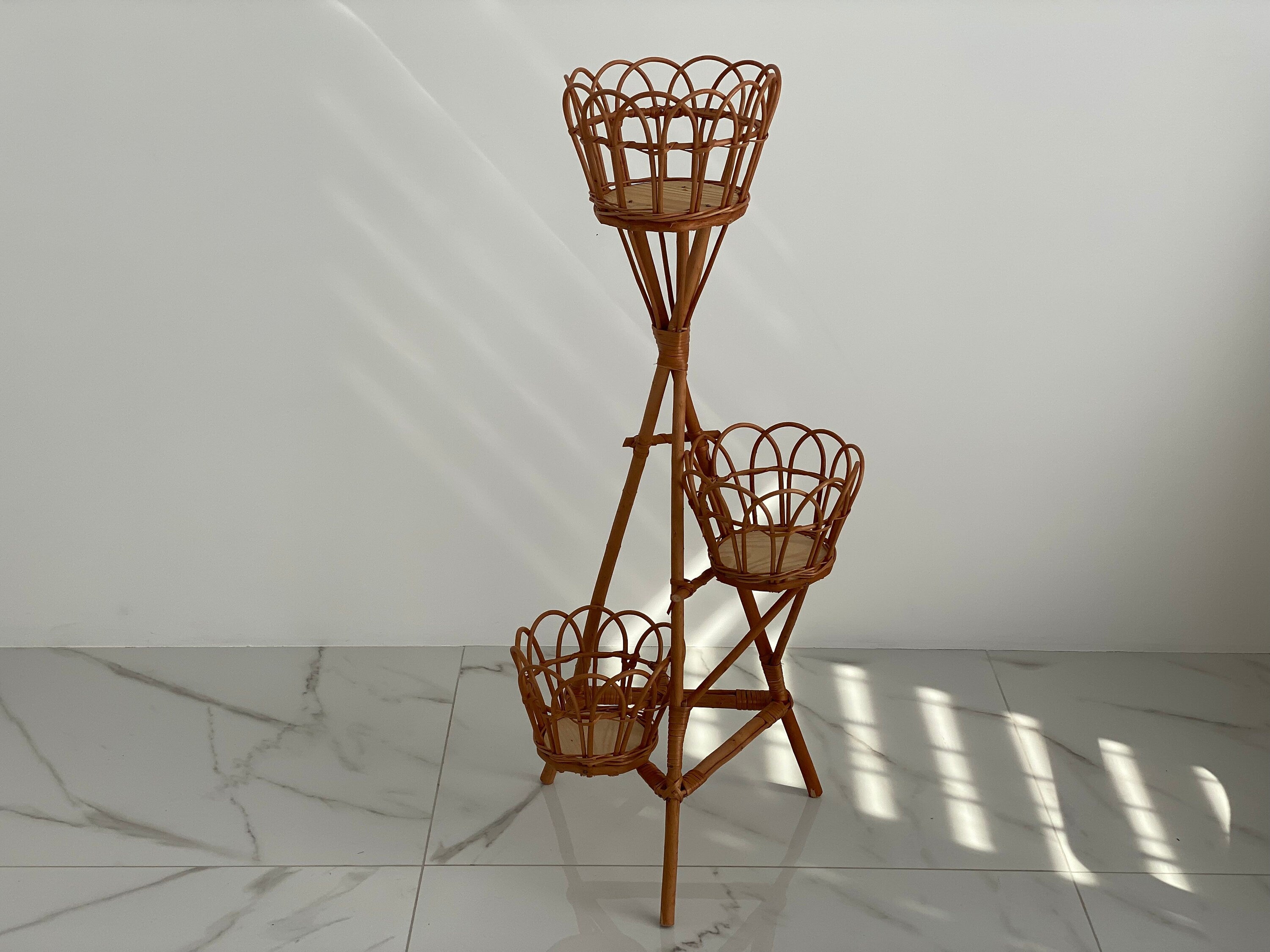 Wicker Flower Pot Holder, Plant stand wicker, Wicker Flower Stand, Vine stand for 4 flowerpots