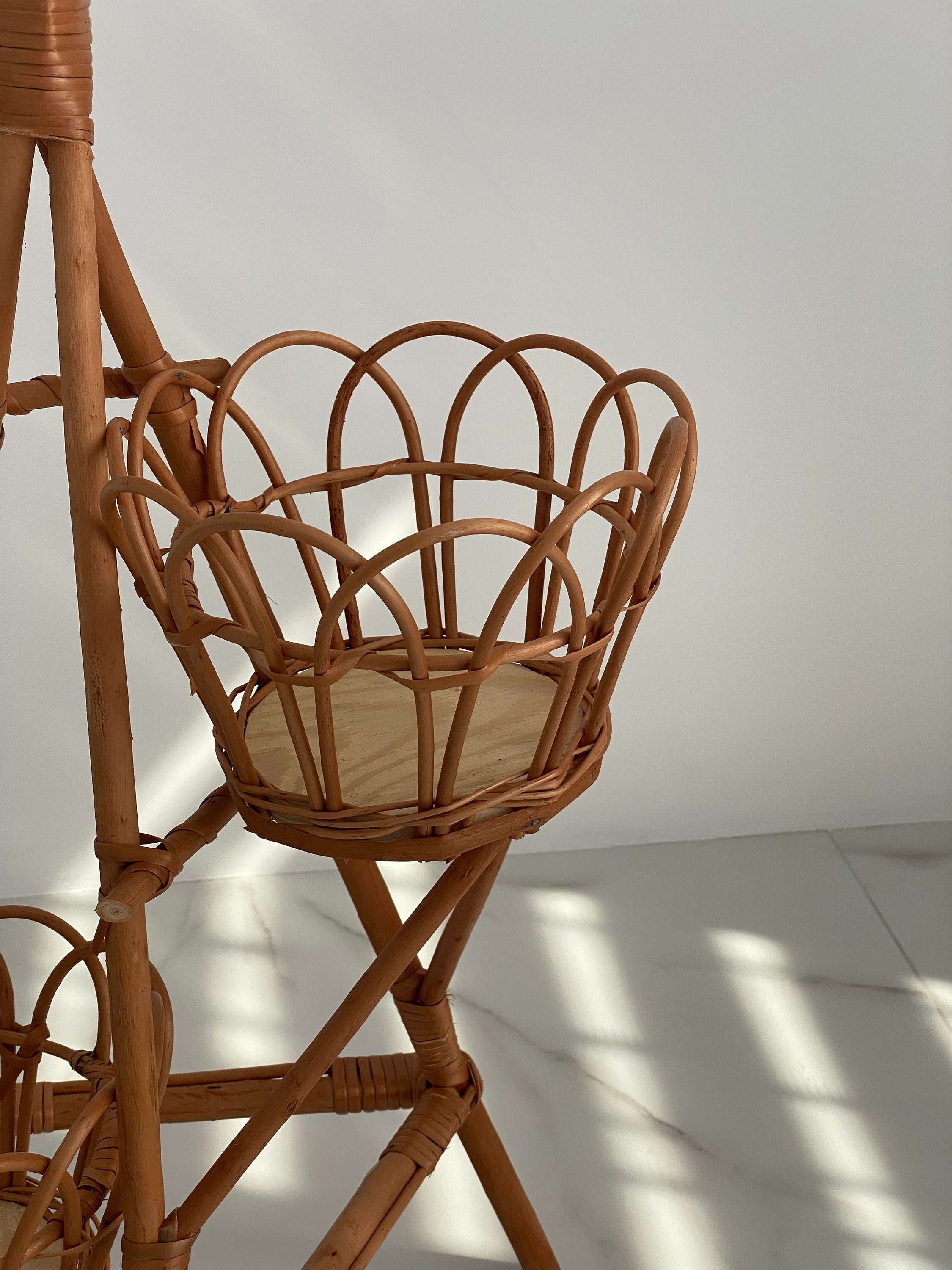 Wicker Flower Pot Holder, Plant stand wicker, Wicker Flower Stand, Vine stand for 4 flowerpots