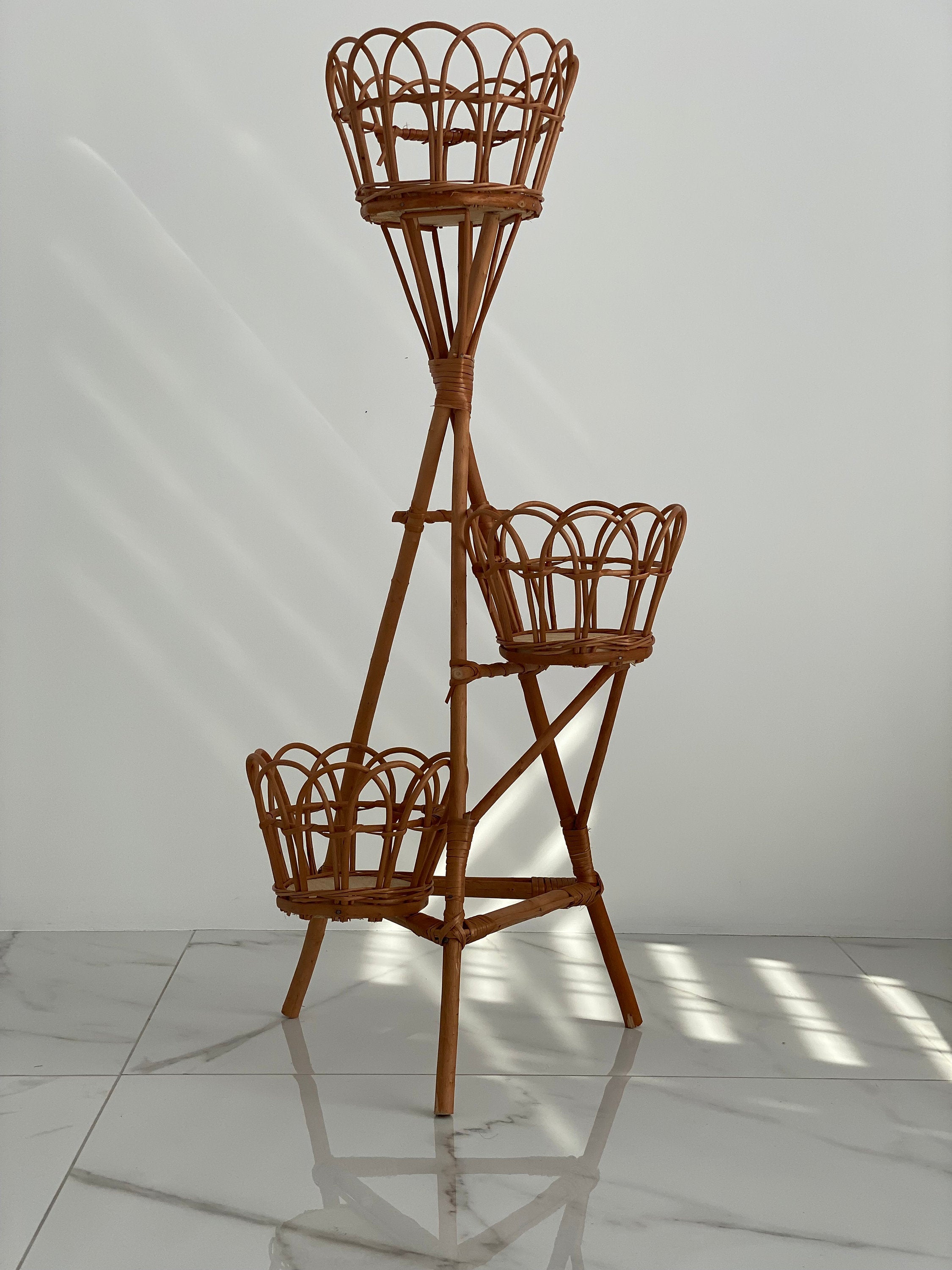 Wicker Flower Pot Holder, Plant stand wicker, Wicker Flower Stand, Vine stand for 4 flowerpots