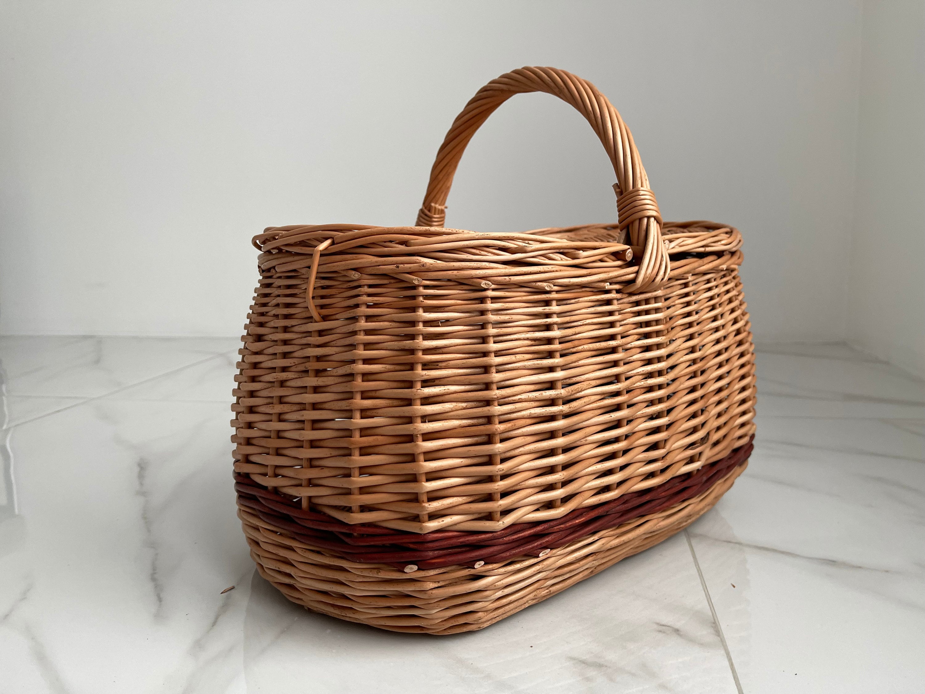 Picnic Wicker Basket, Handwoven Picnic Basket, basket with lid, Kids Willow Basket, round handled basket, flower girl basket