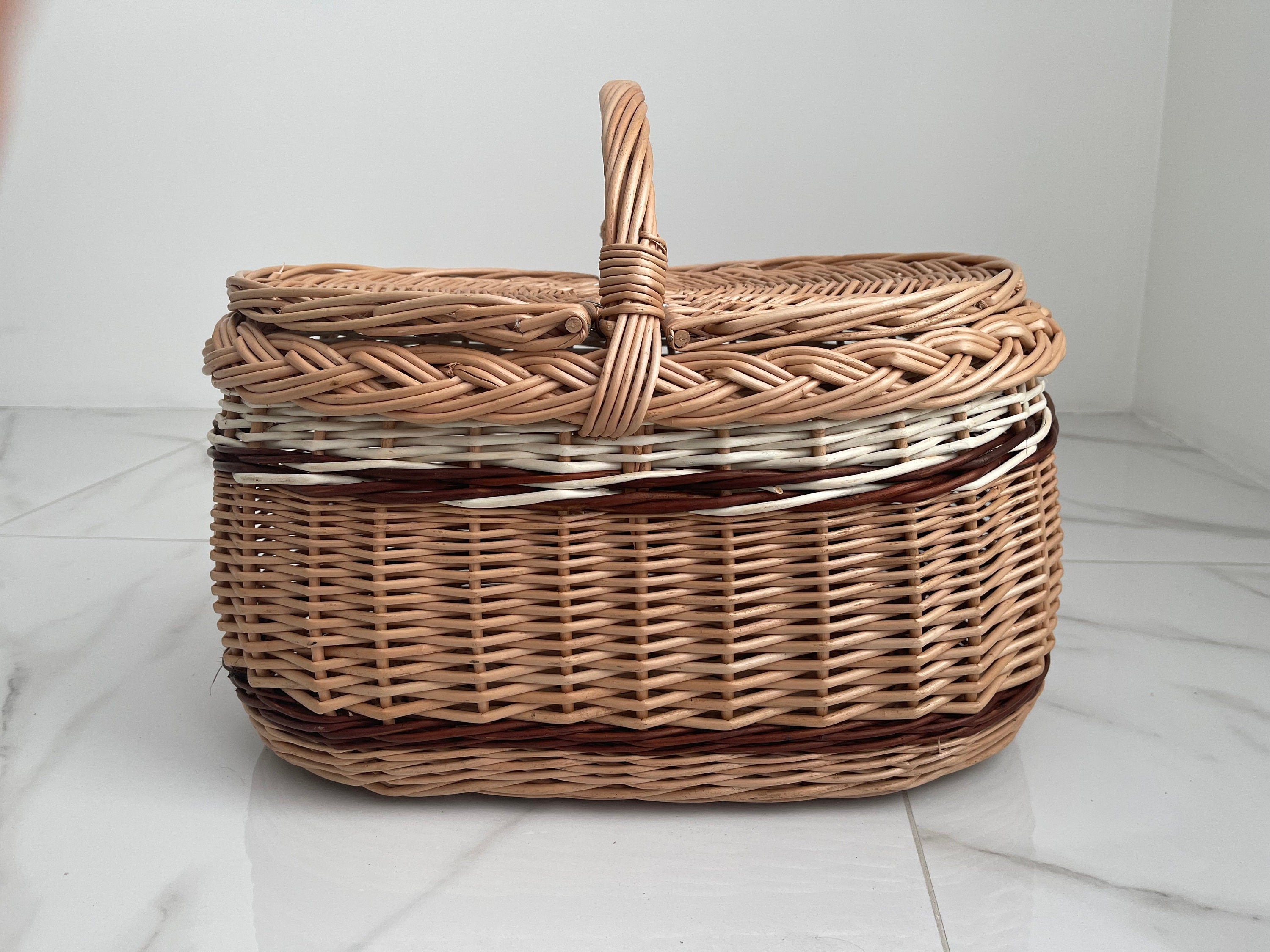 Wicker basket, Picnic basket, Picnic Wicker Basket, Handwoven Picnic Basket, basket with lid