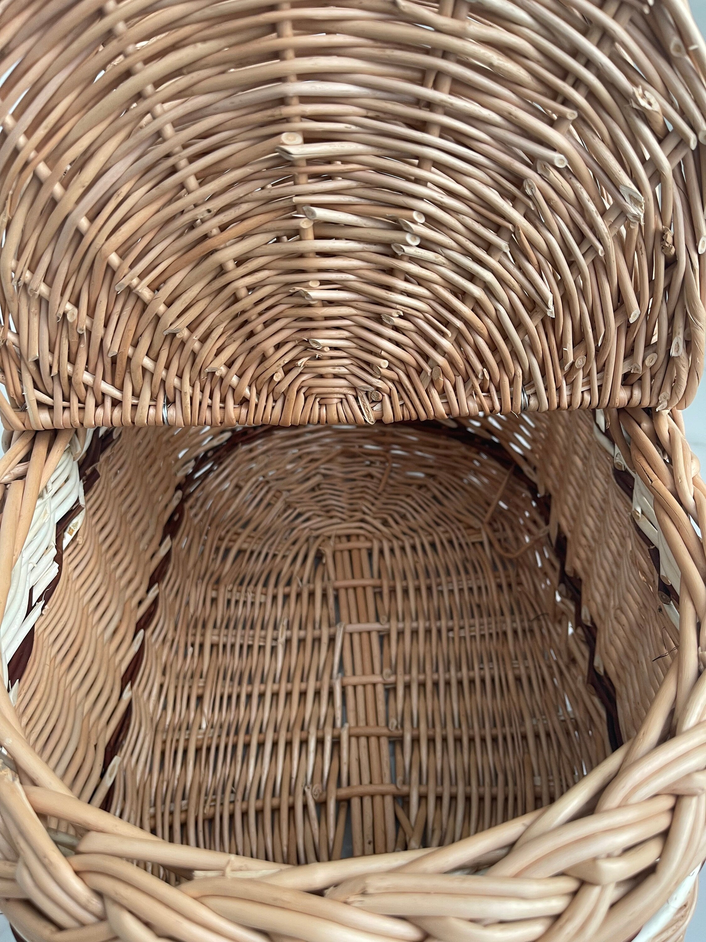 Wicker basket, Picnic basket, Picnic Wicker Basket, Handwoven Picnic Basket, basket with lid