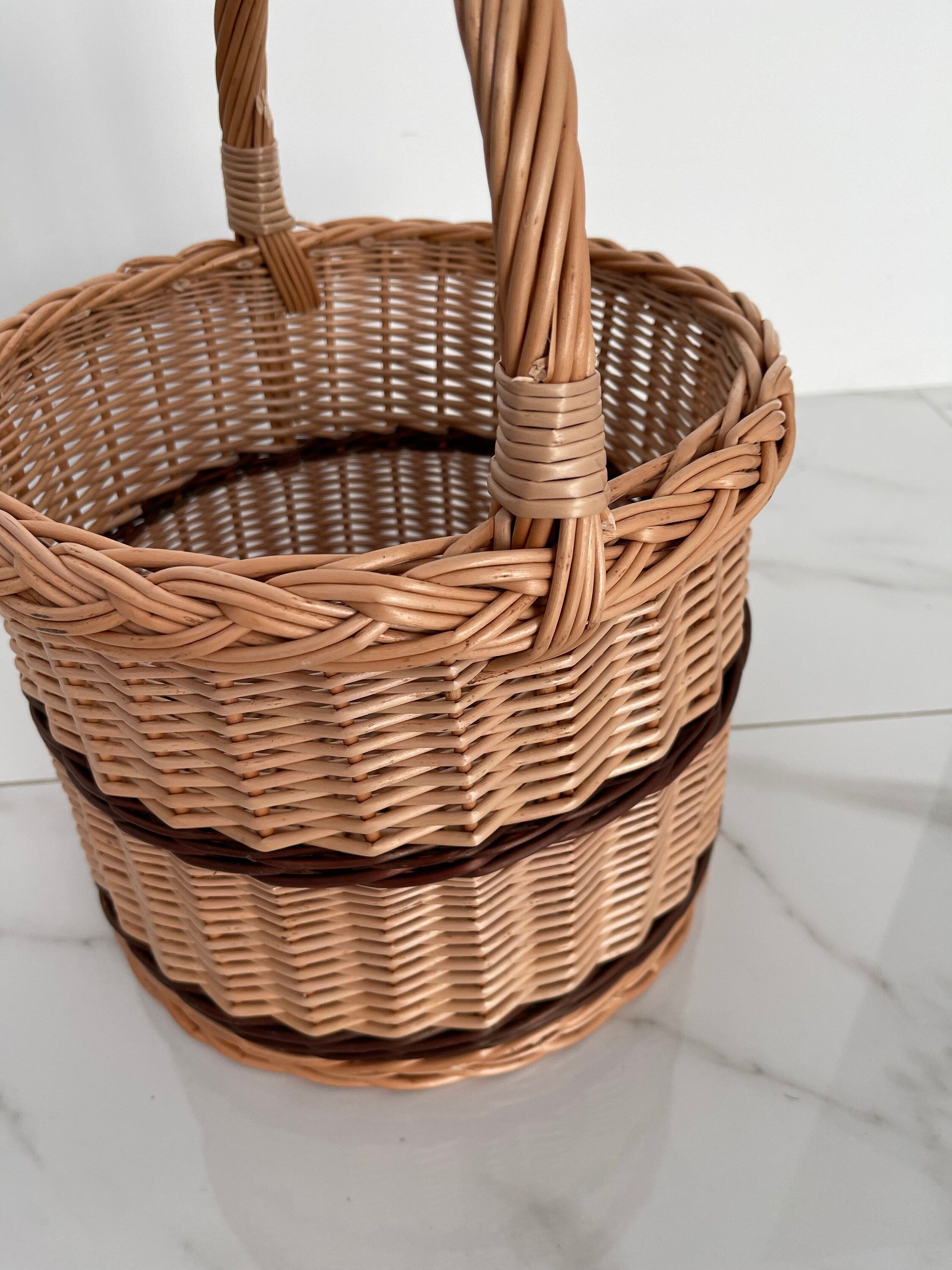 Wicker basket, storage basket, wicker easter basket, picnic basket, , Kids Willow Basket, round handled basket, Small Rustic Basket