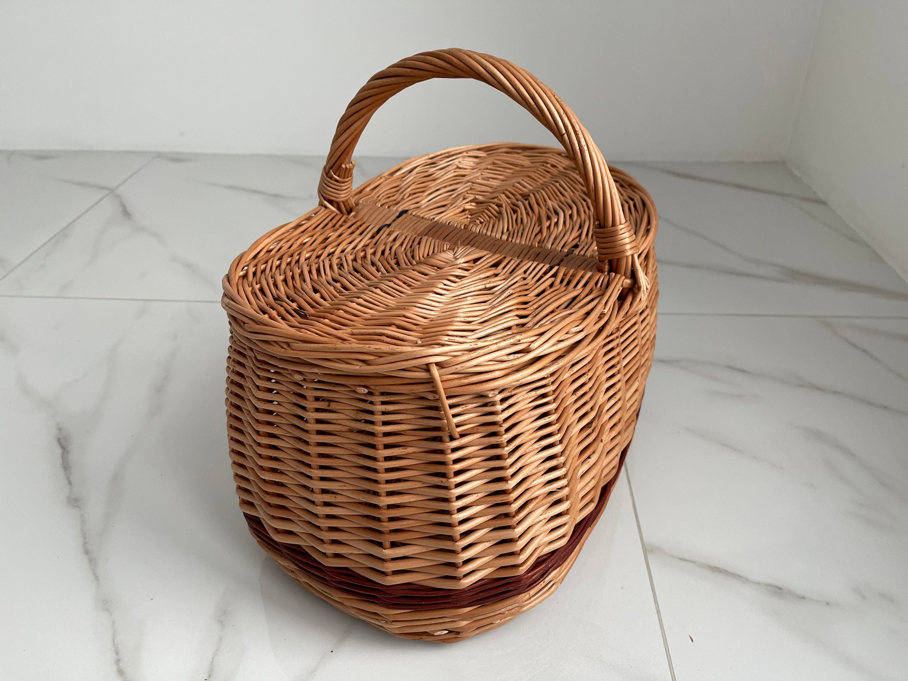 Picnic Wicker Basket, Handwoven Picnic Basket, basket with lid, Kids Willow Basket, round handled basket, flower girl basket