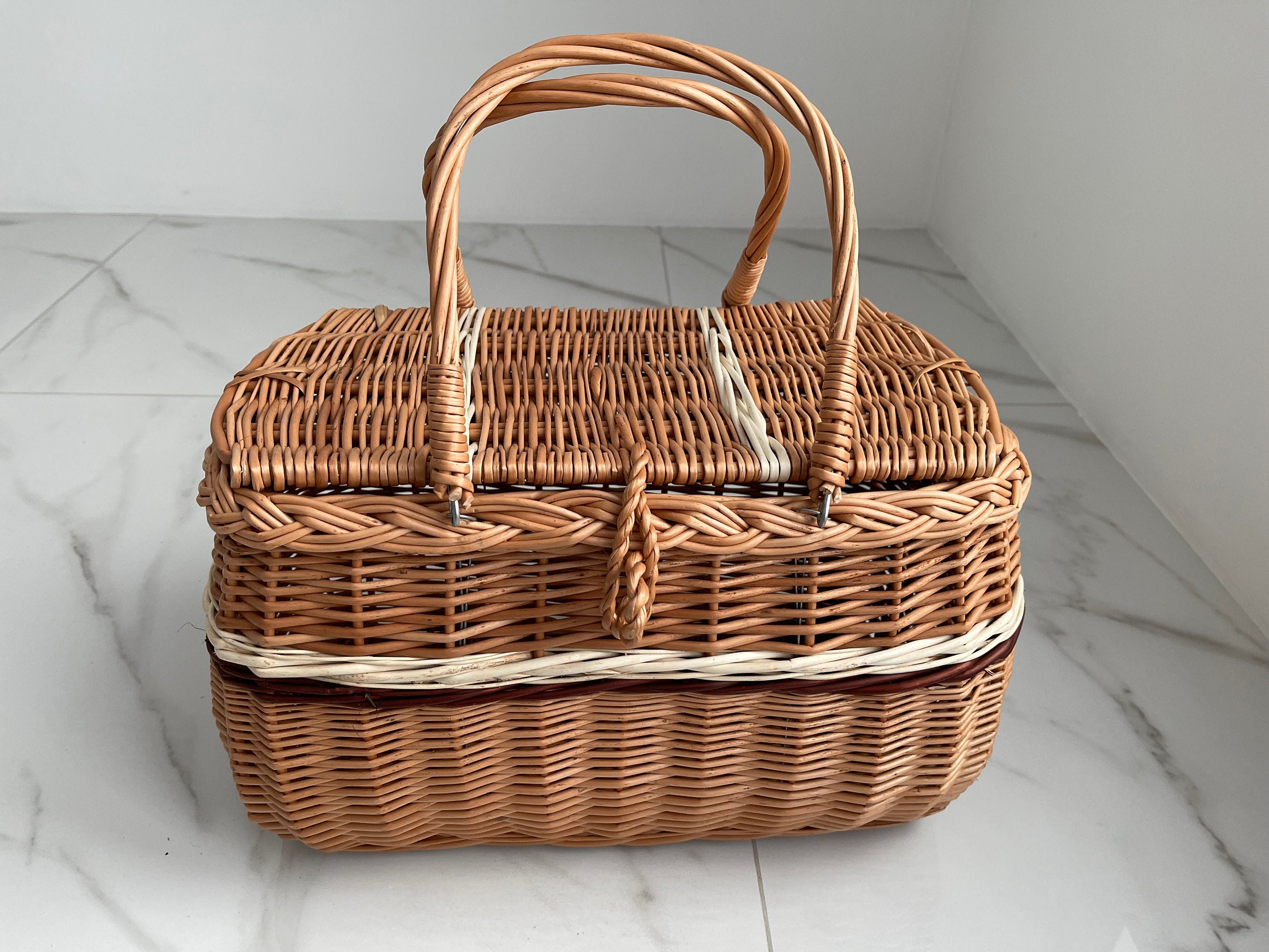 Picnic basket, Picnic Wicker Basket, Wicker Market Shopping, Picnic Basket, Handmade, Three Color Basket with One Top Handle Medium Size