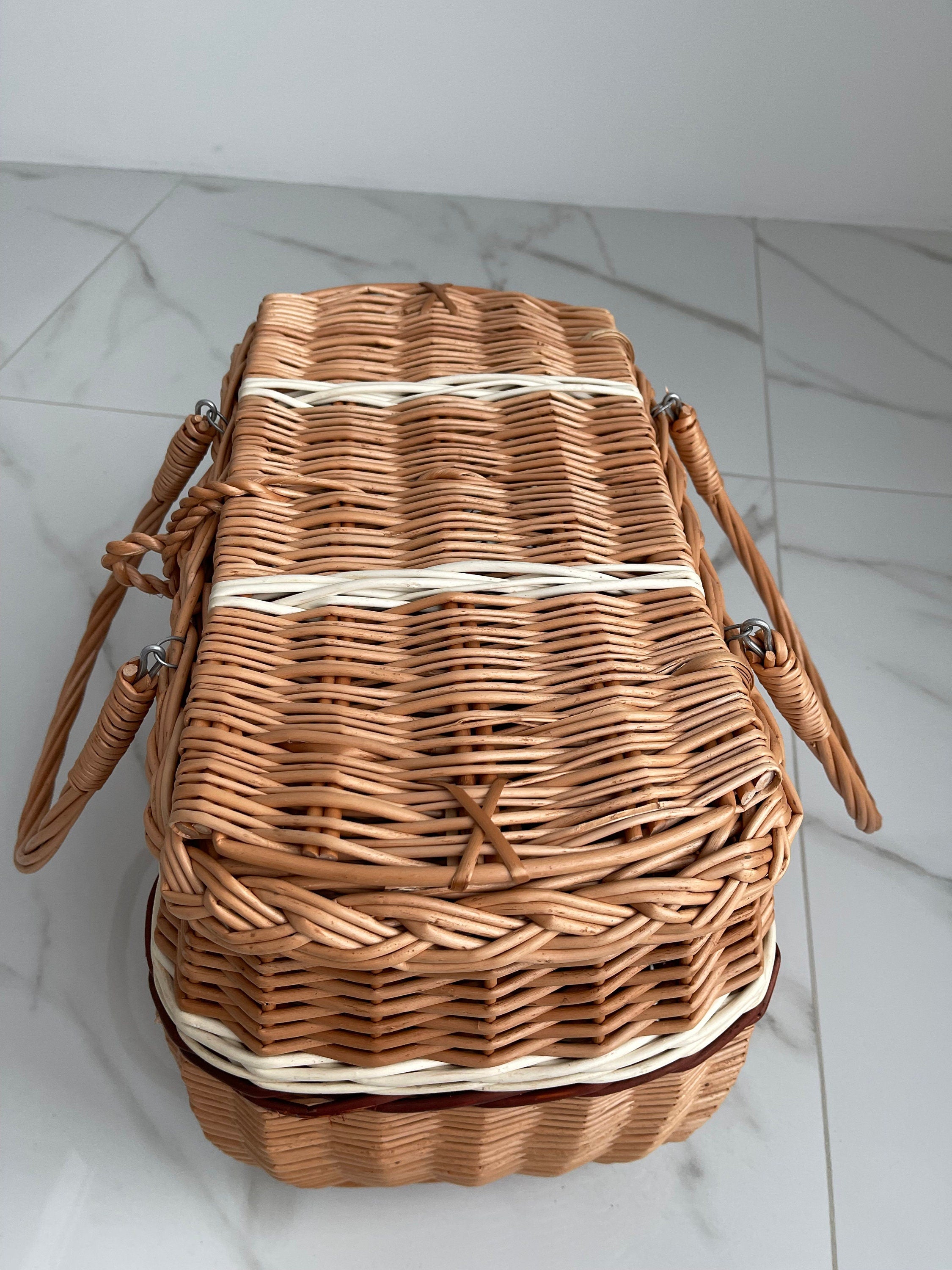 Picnic basket, Picnic Wicker Basket, Wicker Market Shopping, Picnic Basket, Handmade, Three Color Basket with One Top Handle Medium Size
