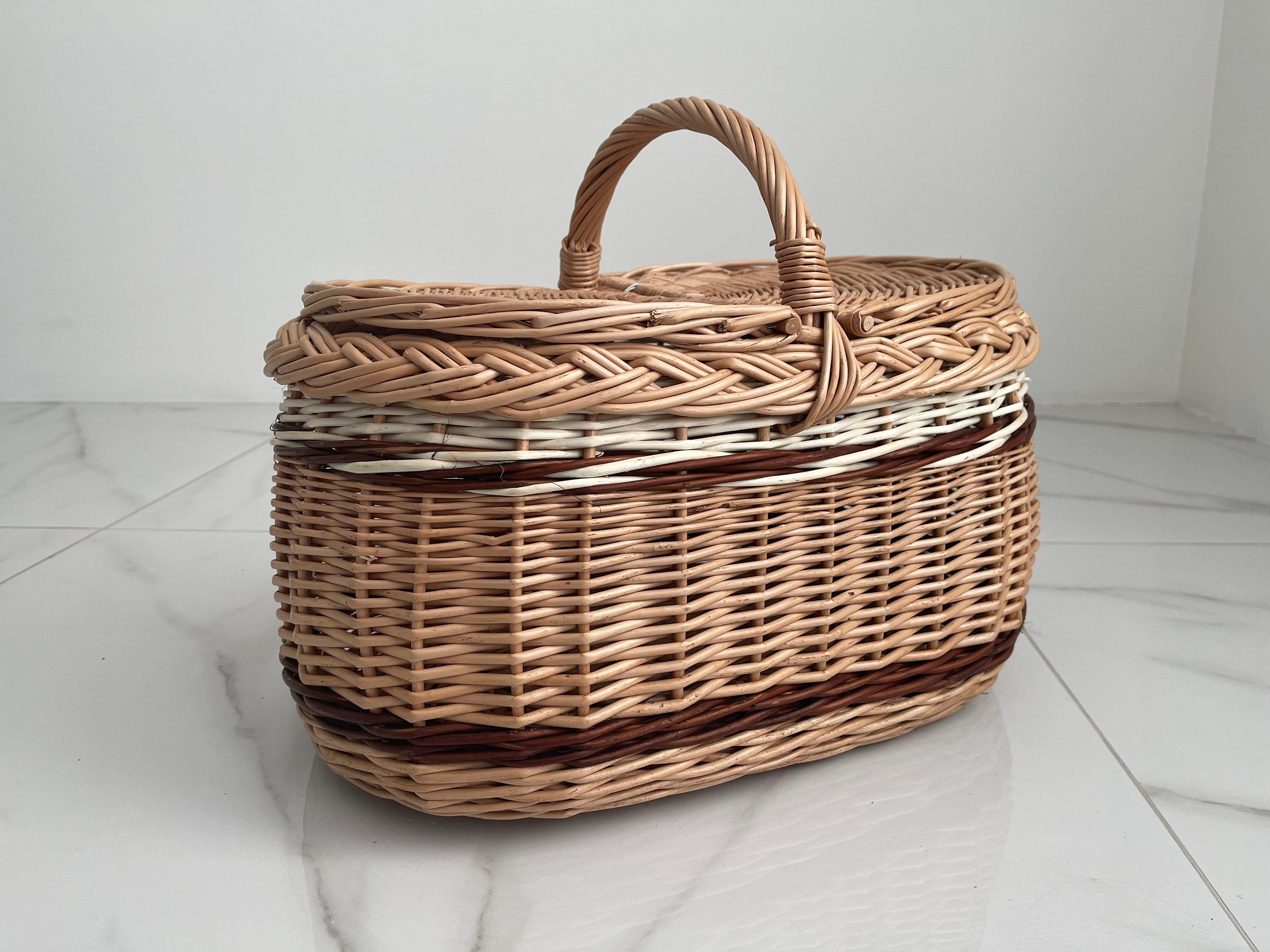 Wicker basket, Picnic basket, Picnic Wicker Basket, Handwoven Picnic Basket, basket with lid