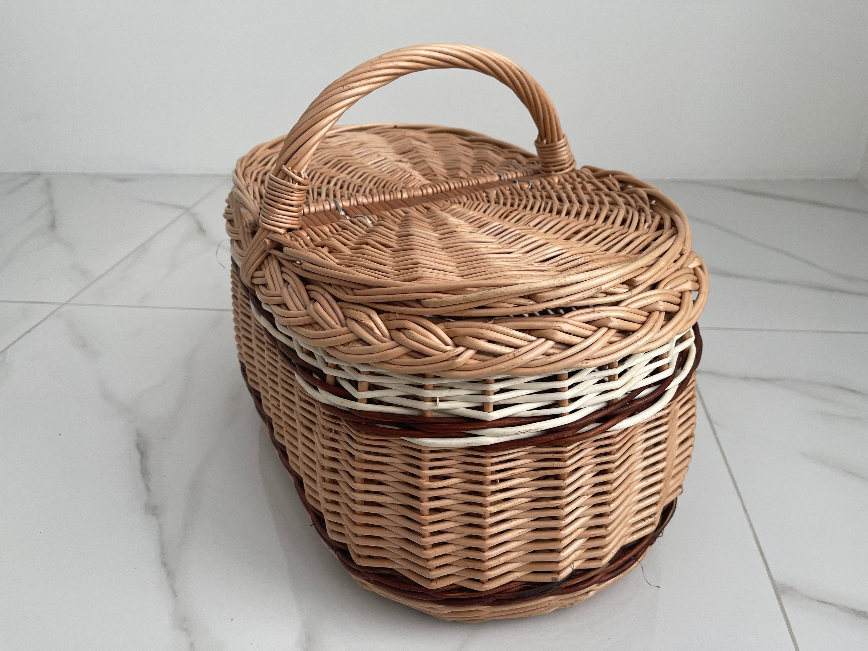 Wicker basket, Picnic basket, Picnic Wicker Basket, Handwoven Picnic Basket, basket with lid